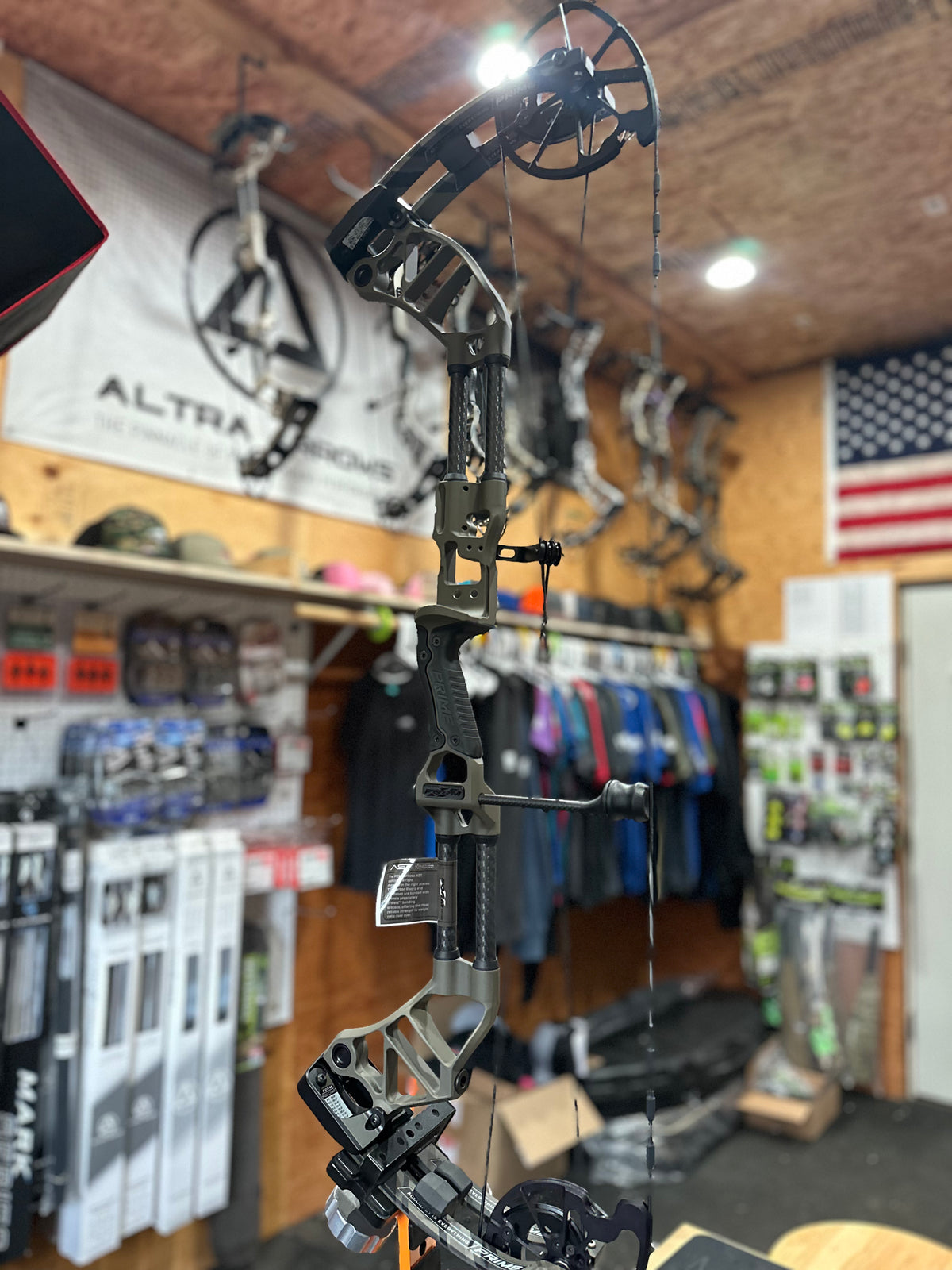 Prime FORM 34 - Morel/Morel Scar, RH, 60-70lbs — Backcountry Archery