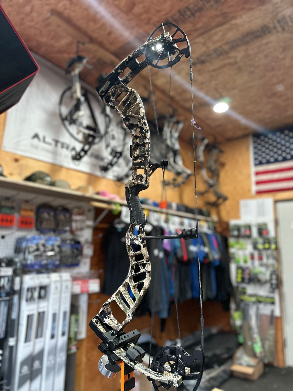 Prime RVX+ 32 - Subalpine, RH, 60-70lbs — Backcountry Archery
